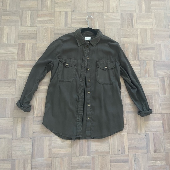 Aritzia (Wilfred Free) Army Green Dress Shirt Size 1 (XS-S) - Picture 1 of 2